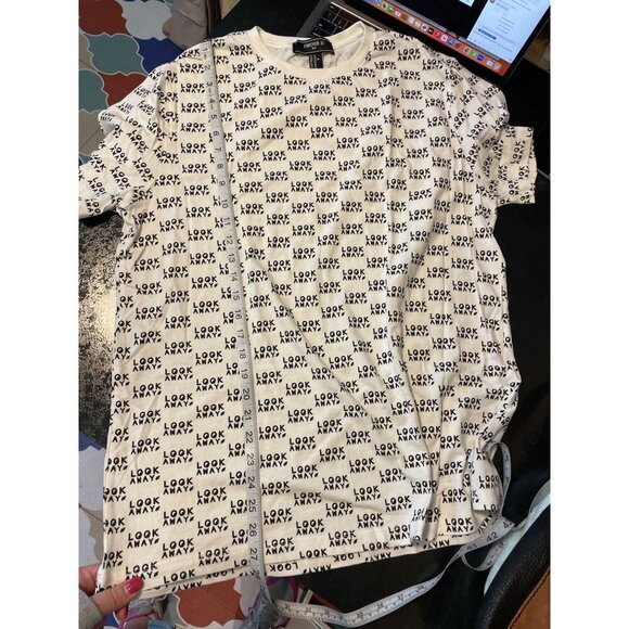 Forever 21 Mens Crew Neck Look Away T Shirt Sz XL - Picture 8 of 9